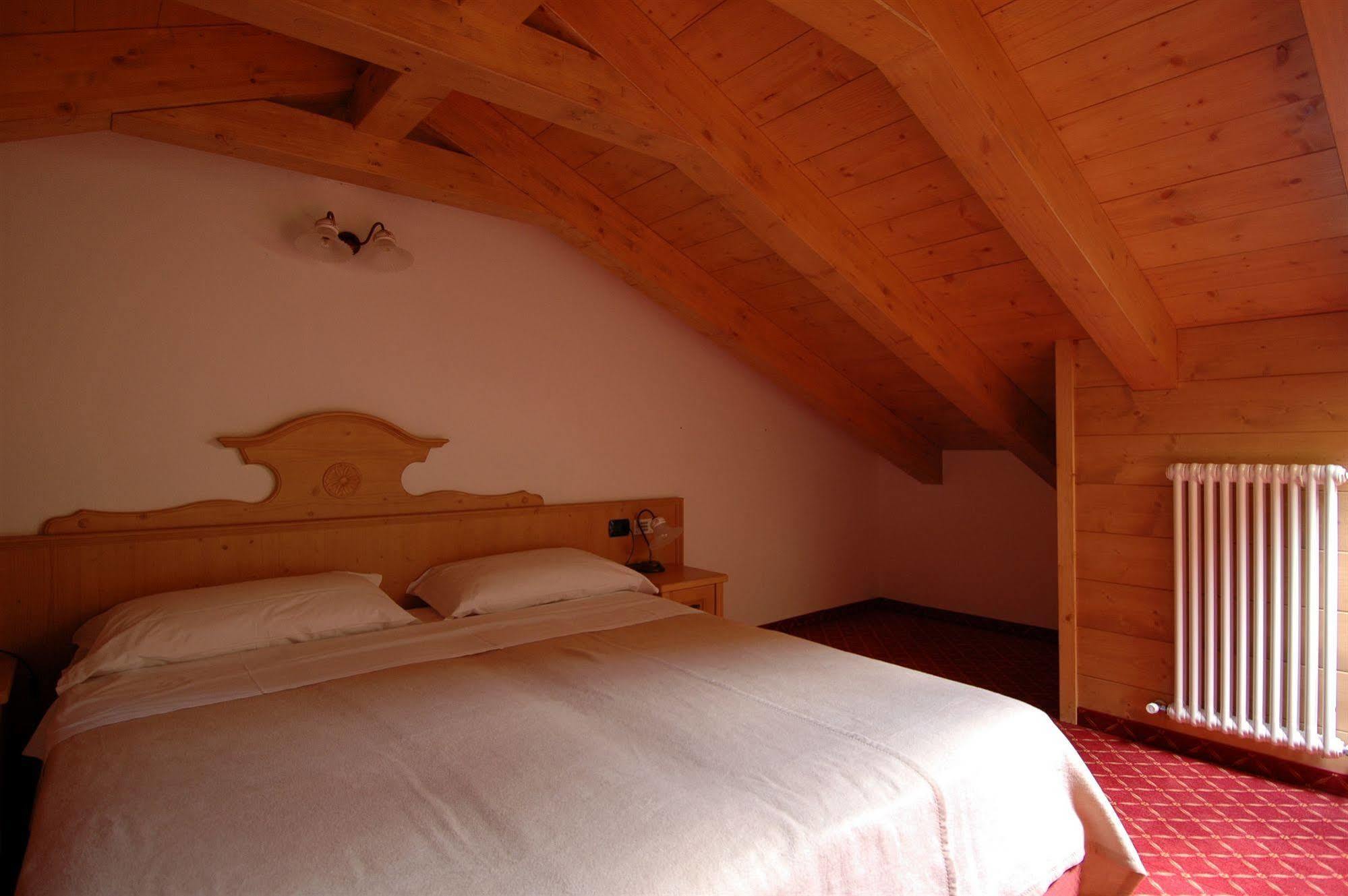 Residence Pez Gajard San Martino Di Castrozza Esterno foto