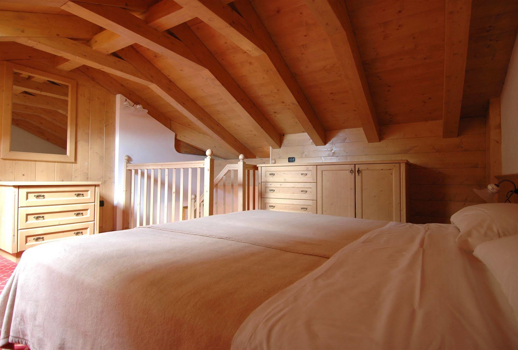Residence Pez Gajard San Martino Di Castrozza Esterno foto