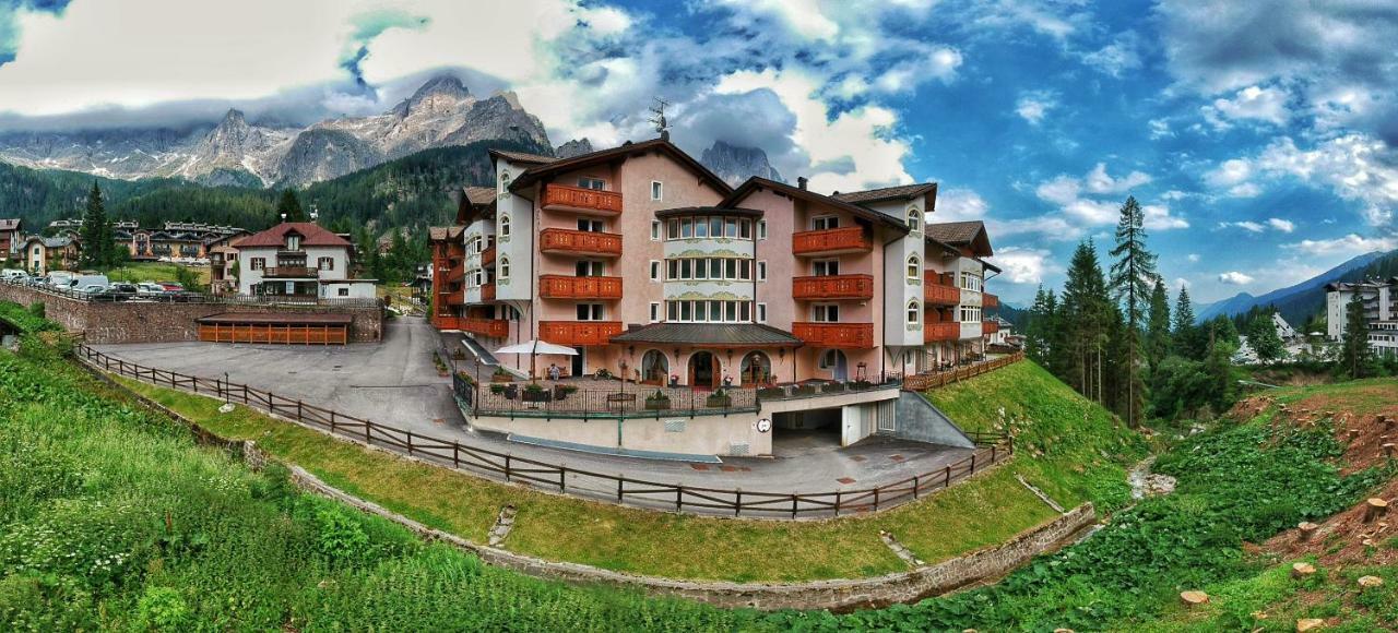 Residence Pez Gajard San Martino Di Castrozza Esterno foto